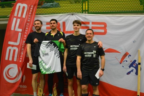 2025-03-15-tournoi-seniors-podiums-013126868A1-F783-FC14-F92F-7CE051F43B34.jpeg