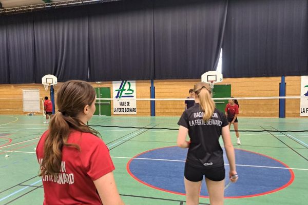 2025-05-08-tournoi-interne-promobad-005EF070F54-50FC-A97C-ACB2-106D7B4400C8.jpg