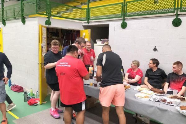 2025-05-08-tournoi-interne-promobad-02756ECF2FB-7DF5-A3D9-10B3-D62855B5AE1C.jpg